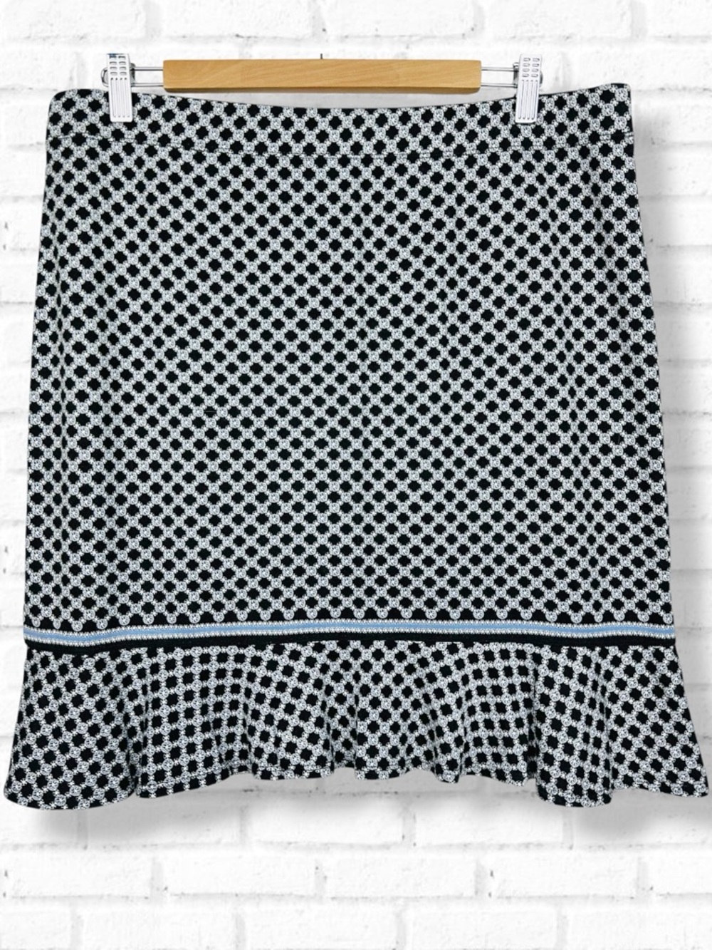 Max Studio All Over Printed Stretchy Jersey Knit Flounce Hem Above Knee Skirt XL